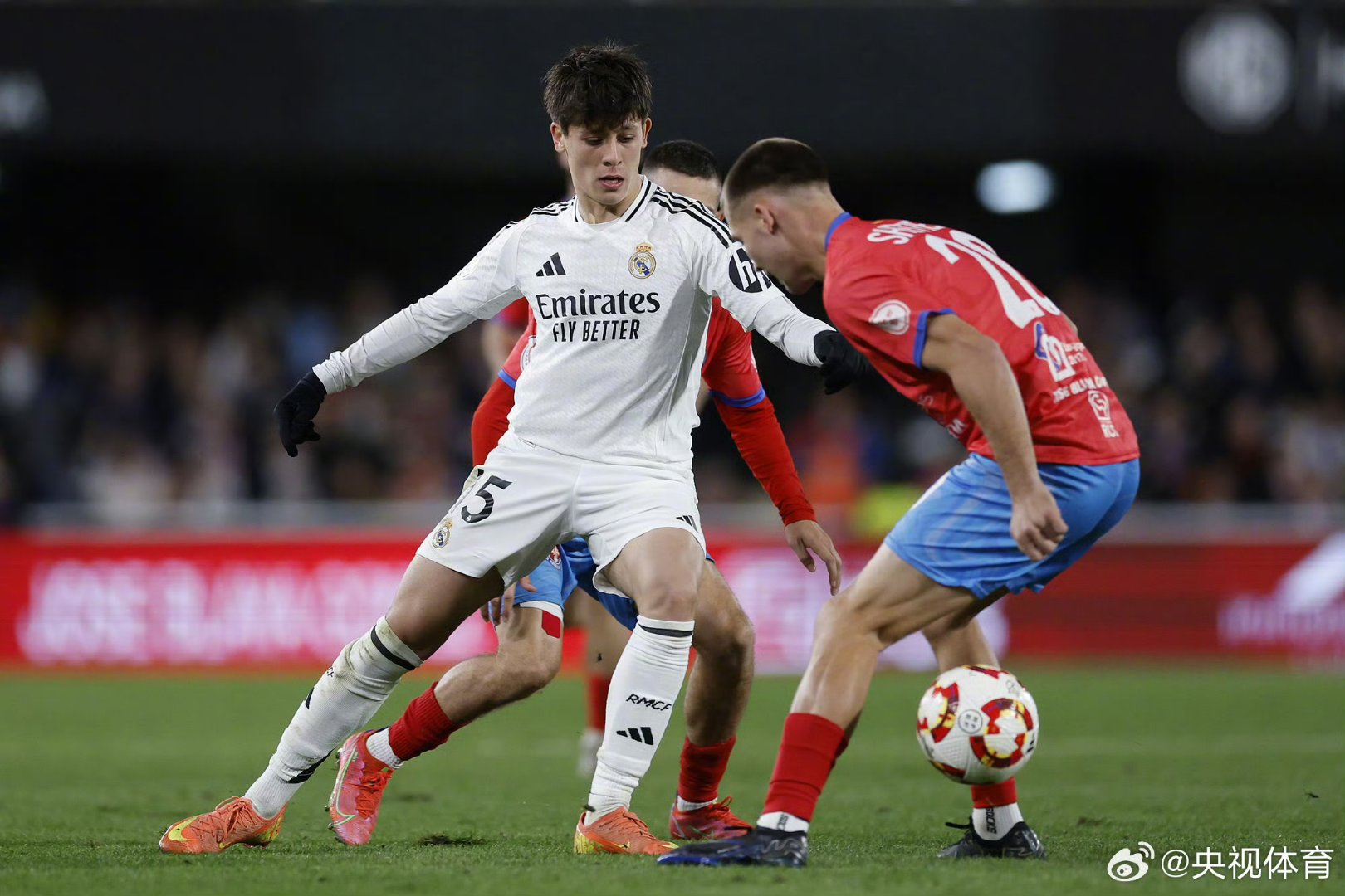 关于转会期皇家社会止住颓势：中超节点到来，球迷炸锅，球队文化再被提及的信息