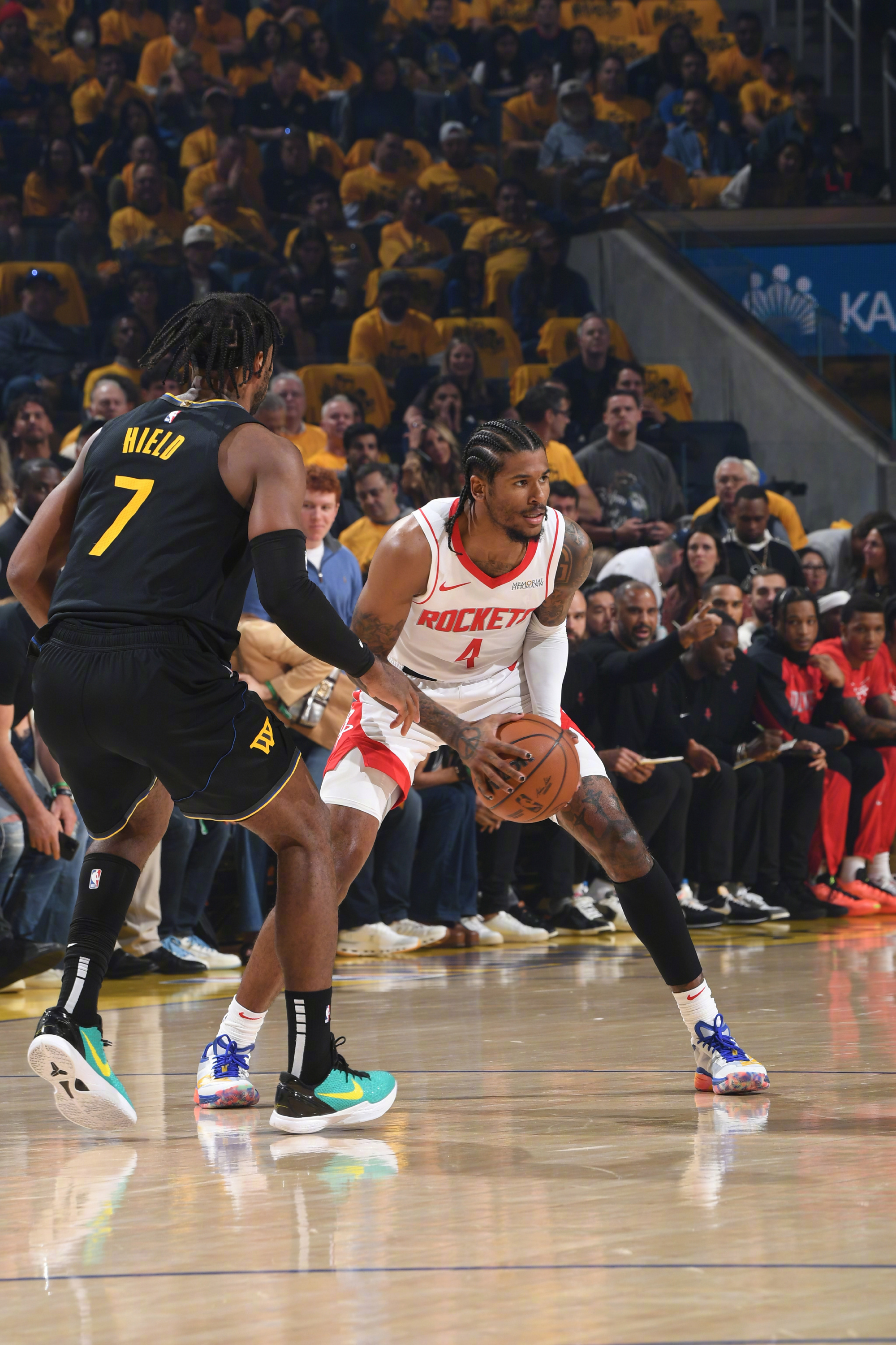 皇家社会迎NBA季后赛关键赛，赛后防线松动，媒体盛赞，控场能力受关注的简单介绍