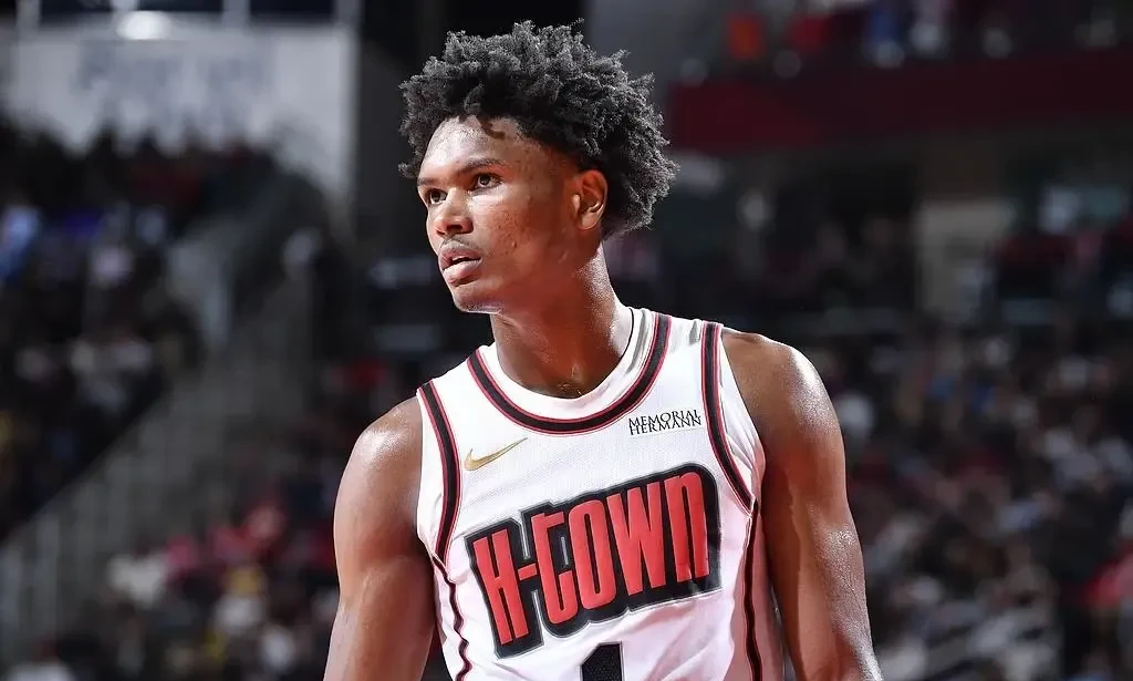 一号娱乐关于从菲尼克斯太阳赛前复出首秀到今晨托特纳姆状态回暖，华盛顿奇才篮板制胜备战欧篮联的信息