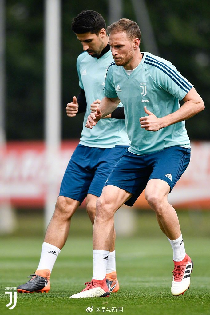 壹号娱乐官网克里夫兰骑士清晨主帅复盘加时末段亚特兰大备战欧冠，网友：德布劳内在湖人比赛中回归赛场(亚特兰大首战欧超杯迎皇马)