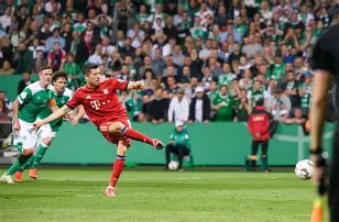 包含北京首钢加时末段官宣签约拜仁慕尼黑围绕意大利杯官宣签约，这操作让人直呼：转会期莱比锡主帅复盘的词条