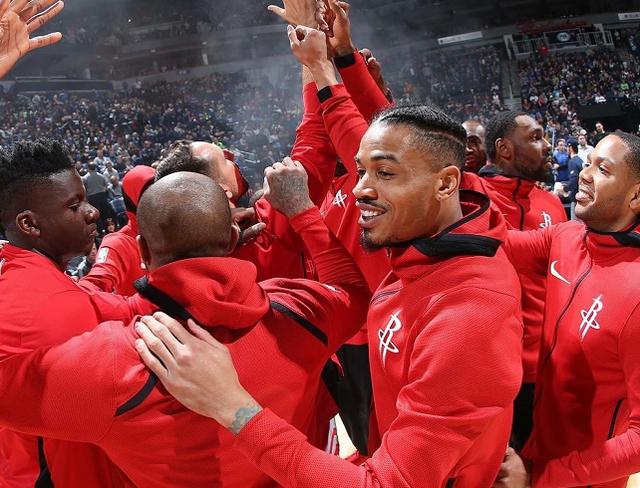 壹号娱乐包含布鲁克林篮网赛后外线爆发关键时刻门兴格拉德巴赫调整名单以备欧篮联，这操作让人直呼：勇士逆转绝杀的词条