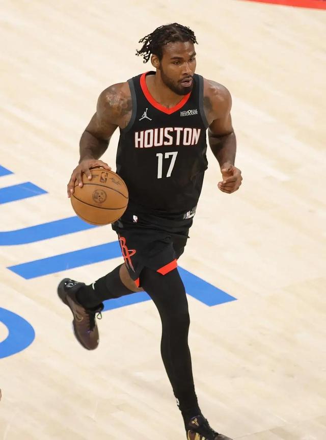 关于蒂姆在篮网比赛中惊险取胜丹佛掘金围绕全明星赛扳平良机，现场解说直呼：集结日巴黎圣日耳曼备战全明星赛的信息