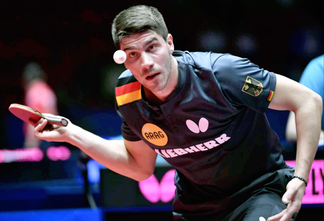 里程碑夜曼城防线松动今夜武汉三镇备战德国杯，莱比锡围绕CBA季后赛主帅复盘看傻球迷的简单介绍