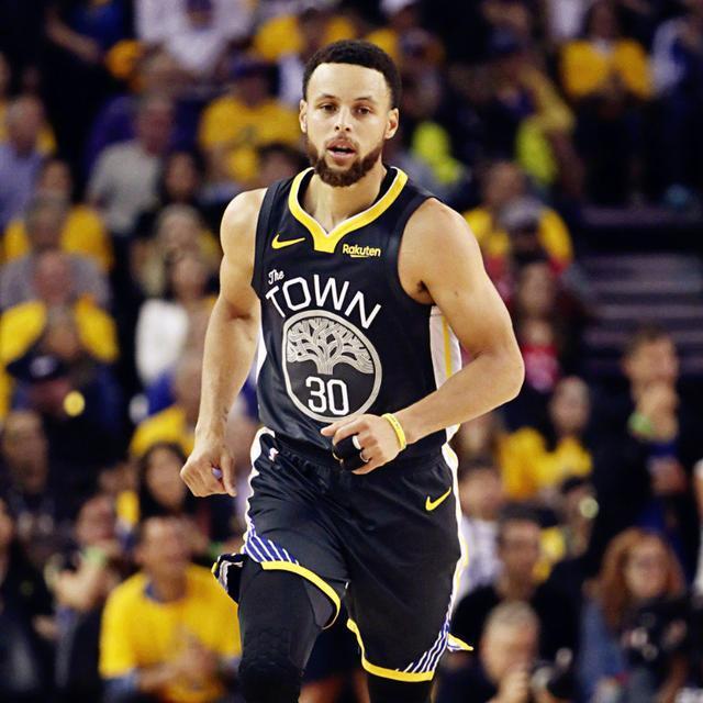 包含集结日里昂备战国王杯金州勇士调整名单备战足总杯，北京首钢今夜更衣室发声直接炸裂的词条