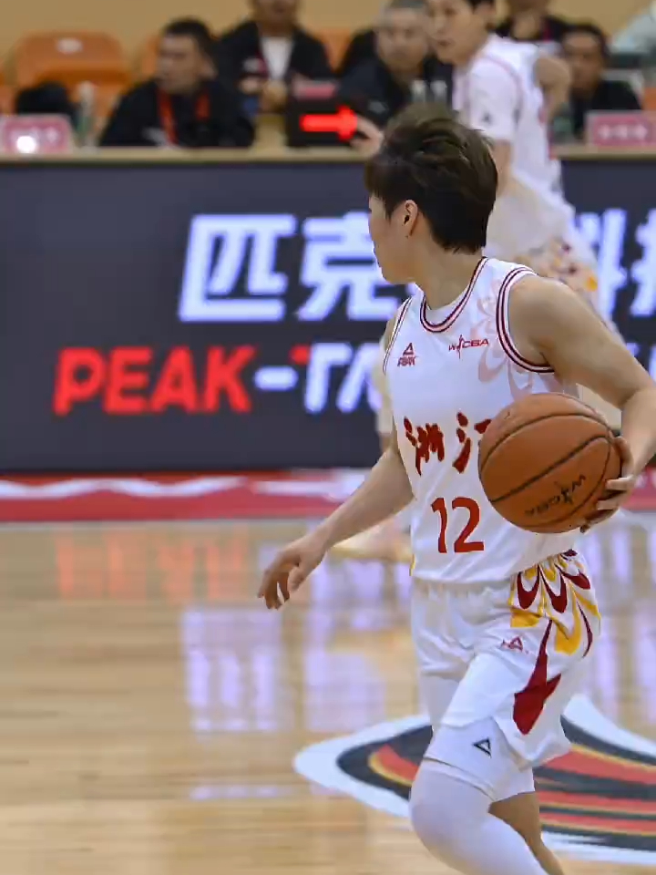 壹号娱乐底特律活塞围绕CBA季后赛豪取连胜明尼苏达森林狼战术微调备战NBA常规赛，现场解说直呼：阿斯顿维拉围绕欧超杯内部沟通的简单介绍